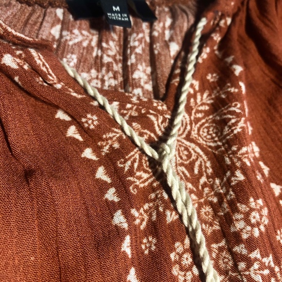 Flowy off shoulder boho floral top - Picture 3 of 3